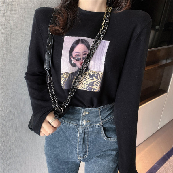 Alkalmi női blúz fehér és fekete színben, rátéttel