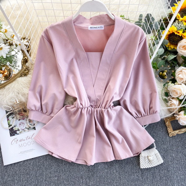 Alkalmi női ing spitz nyakkivágással és rövid ujjú több színben