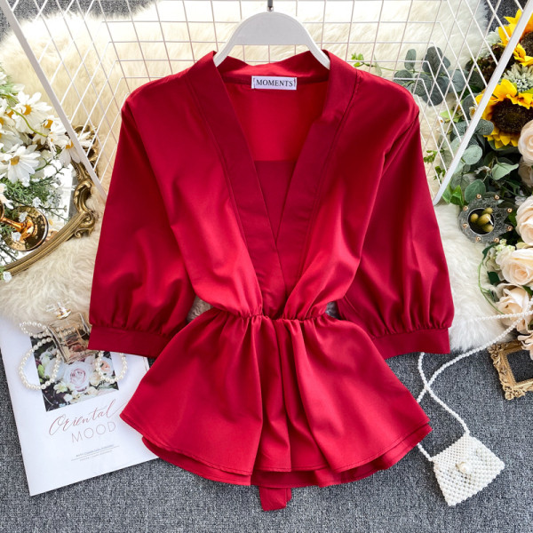 Alkalmi női ing spitz nyakkivágással és rövid ujjú több színben