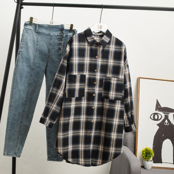 Női lezser hosszú kockás ing, hosszú ujjal és zsebekkel, három színben