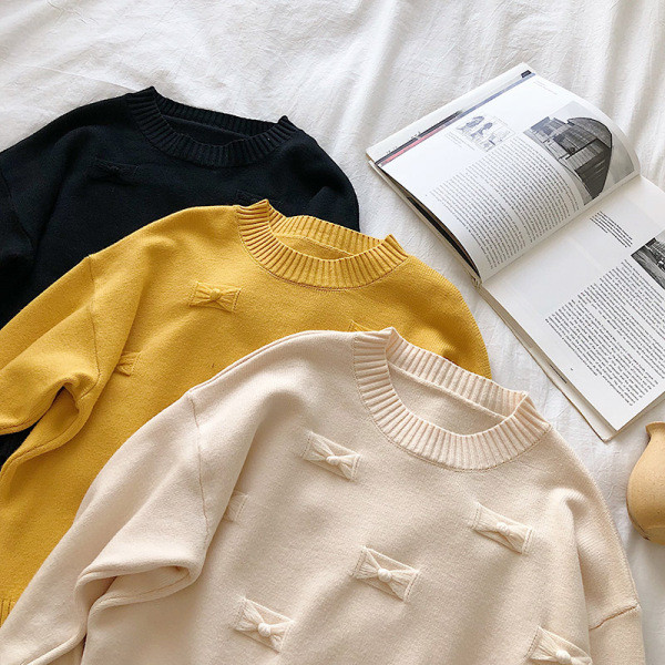 Alkalmi női pulóver három színben, ovális nyakkivágással