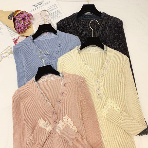 Μοντέρνο γυναικείο πουλόβερ με δαντέλα και κομψό αποτέλεσμα