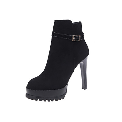 Modern női csizma vékony sarokkal és cipzárral - két modell