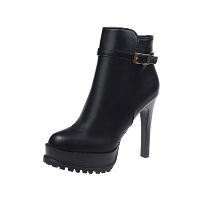 Modern női csizma vékony sarokkal és cipzárral - két modell