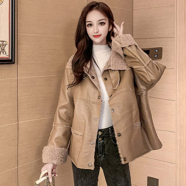 Χειμερινό γυναικείο μπουφάν από οικολογικό δέρμα σε τρία χρώματα