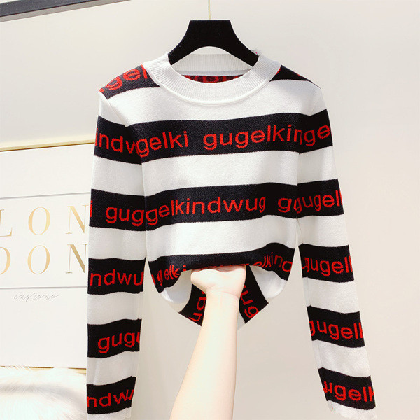 Μοντέρνο γυναικείο πουλόβερ με στρογγυλη λαιμόκοψη σε τέσσερα χρώματα