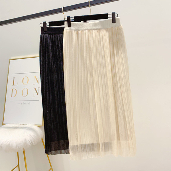 Modern, fényes hatású női szoknya fekete és bézs színben