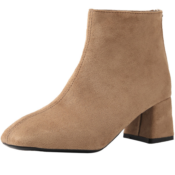 Öko bőrből készült, alacsony sarkú női csizma több színben