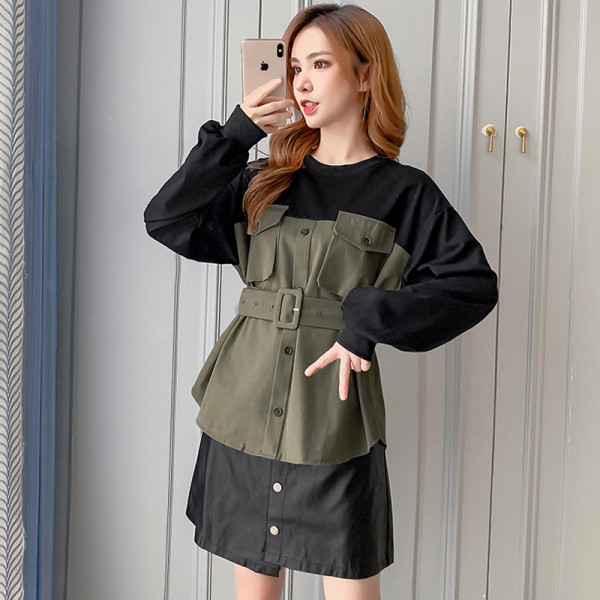 Γυναικείο μοντέρνο φόρεμα  με ζώνη και κουμπιά σε δύο χρώματα