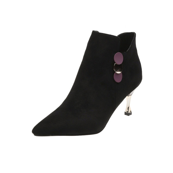 Μοντέρνες γυναικείες μπότες με φερμουάρ σε μαύρο χρώμα - δύο μοντέλα