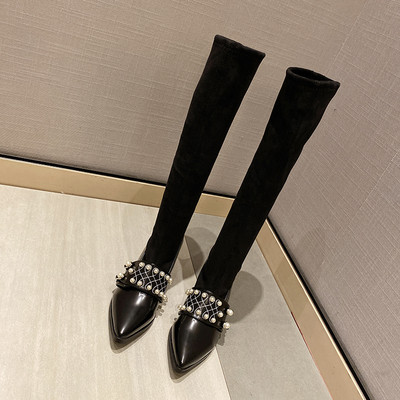 Γυναικείες μπότες  μυτερό μοντέλο σε μαύρο χρώμα με πέρλες - δύο μοντέλα