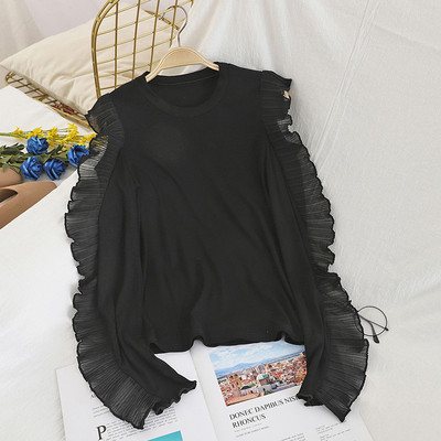 Μοντέρνα γυναικεία μπλούζα σε τέσσερα χρώματα με οβάλ ντεκολτέ και μακριά μανίκια