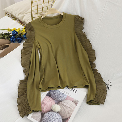 Μοντέρνα γυναικεία μπλούζα σε τέσσερα χρώματα με οβάλ ντεκολτέ και μακριά μανίκια