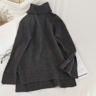 Μοντέρνο γυναικείο πουλόβερ σε διάφορα χρώματα με κουμπιά και κολάρο 