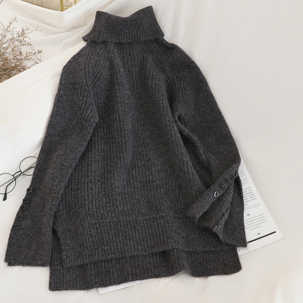 Μοντέρνο γυναικείο πουλόβερ σε διάφορα χρώματα με κουμπιά και κολάρο 