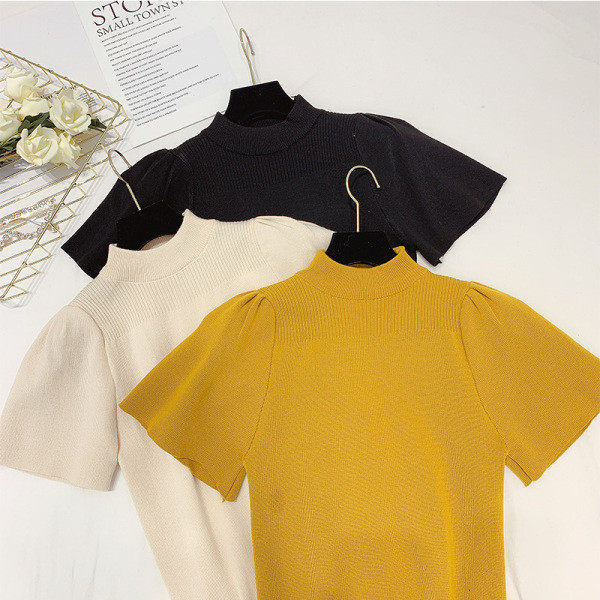 Női pulóver pólógallérral és rövid ujjú négy színben