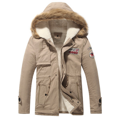 Alkalmi férfi téli kabát puha szegéllyel és kapucnival, három színben
