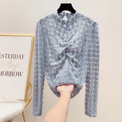 Γυναικεία δαντελένια μπλούζα με χαμηλό γιακά σε τέσσερα χρώματα