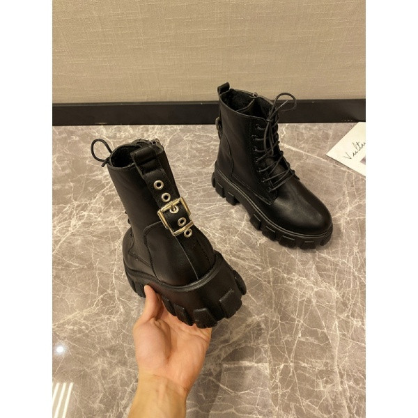 Γυναικείες μοντέρνες μπότες με σκληρή σόλα με κορδόνια και πόρπη