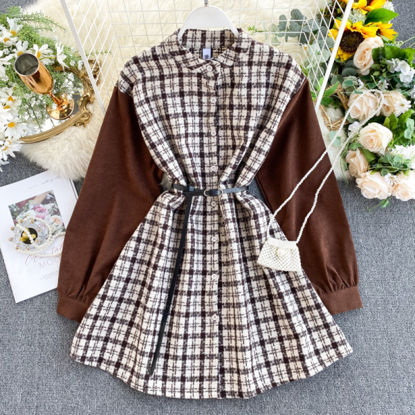 Fekete és barna kockás női ruha övvel