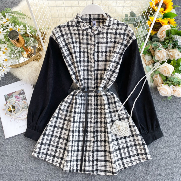 Fekete és barna kockás női ruha övvel