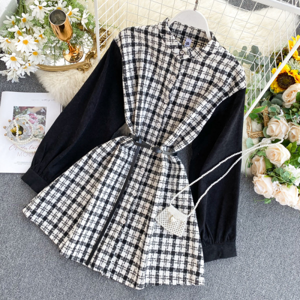 Fekete és barna kockás női ruha övvel