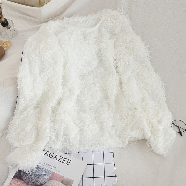 Modern női pulóver fehér és szürke színben, ovális nyakkivágással