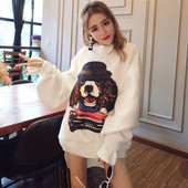 Bluza de iarna dama cu aplicatie colorata alb-negru