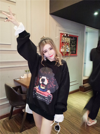 Bluza de iarna dama cu aplicatie colorata alb-negru