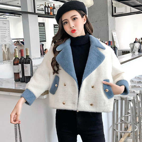 Női téli kabát spitz nyakkivágással, kék és rózsaszín színben