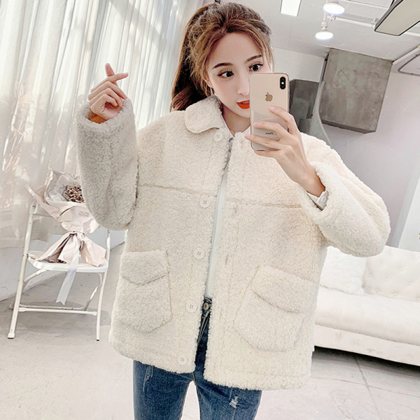 Női télikabát széles modell zsebekkel, három színben