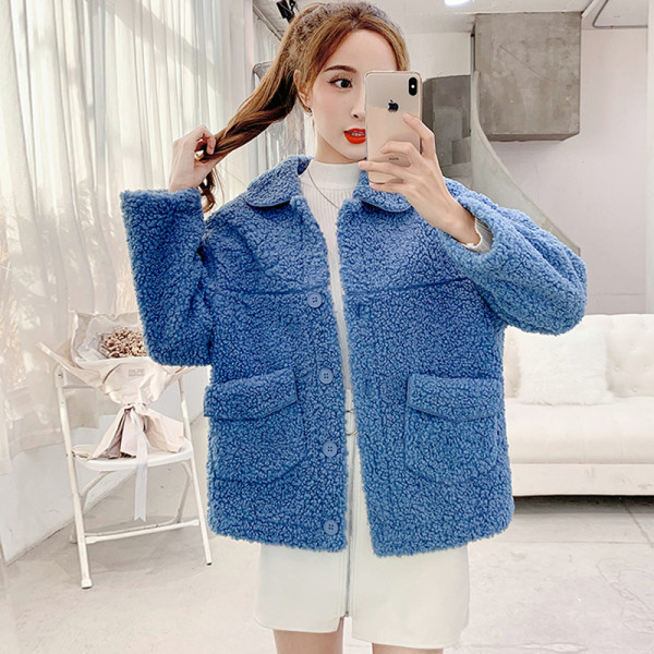 Női télikabát széles modell zsebekkel, három színben