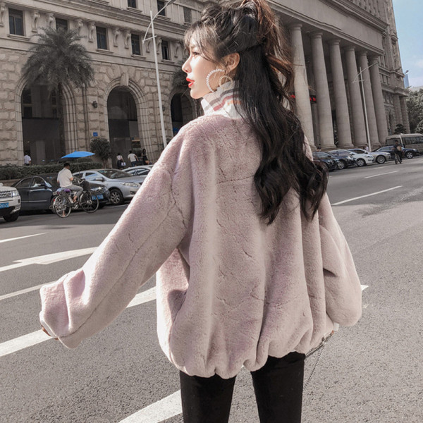 Női pehely pulóver magas pólógallérral