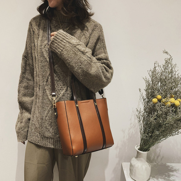 Κομψή γυναικεία έκο δερμάτινη τσάντα με μακρύ και κοντό χερούλι