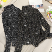 Γυναικεία μπλούζα με κολάρο  και γυαλιστερό αποτέλεσμα σε χρυσό και ασημί χρώμα