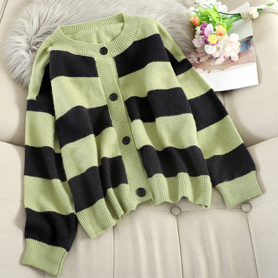 Μοντέρνο γυναικείο ριγέ ζακέτα με κουμπιά σε τρία χρώματα