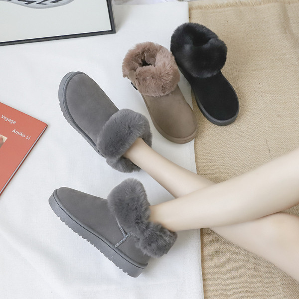 Modern női csizma pehelyes három színben