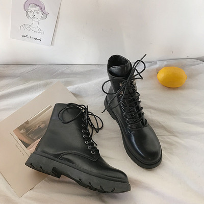 Γυναικείες casual μπότες σε μαύρο χρώμα - δύο μοντέλα