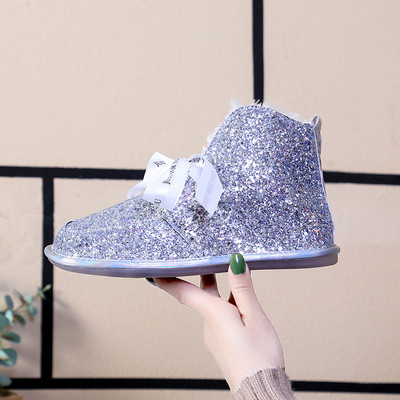 Μοντέρνες γυναικείες γυαλιστερές μπότες με κορδέλα και απαλή επένδυση σε τρία χρώματα