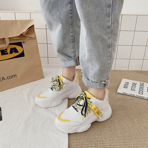 Χειμερινά γυναικεία παπούτσια με πολύχρωμους δεσμούς και απαλή επένδυση