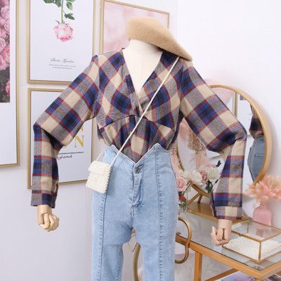 Új modell női kockás blúz spitz nyakkivágással