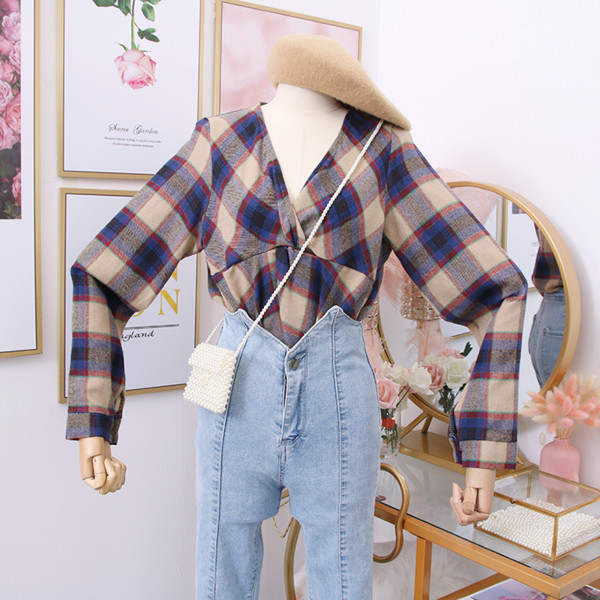 Új modell női kockás blúz spitz nyakkivágással