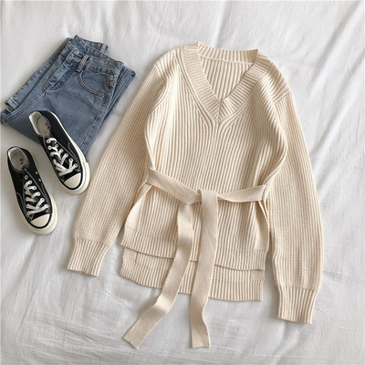 Μοντέρνο  γυναικείο πουλόβερ σε τρία χρώματα με V-neckline και κορδόνια