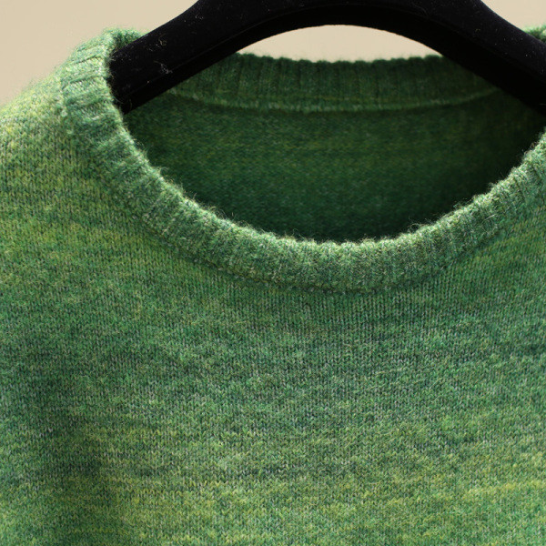 Női téli blúz kerek nyakkivágással, több színben