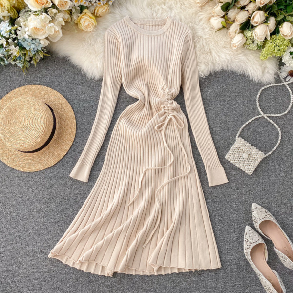 Γυναικείο casual χειμερινό φόρεμα με στρογγυλό λαιμόκοψη και τρία χρώματα