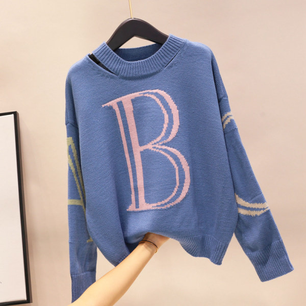 Χειμερινό γυναικείο πουλόβερ με κεντήματα σε ροζ, μπλε και μαύρο χρώμα