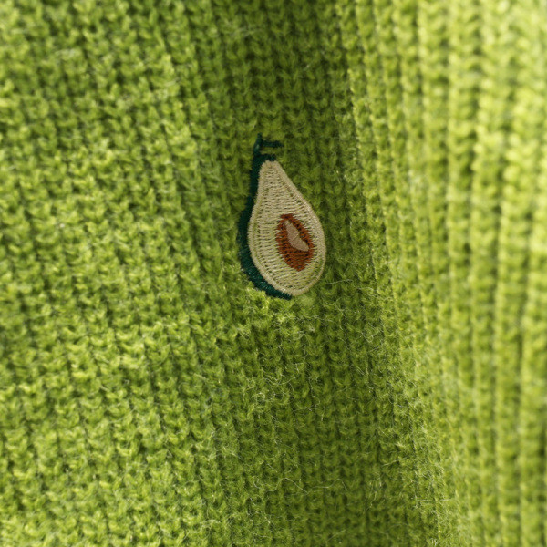 Női alkalmi pulóver több színben hímzéssel