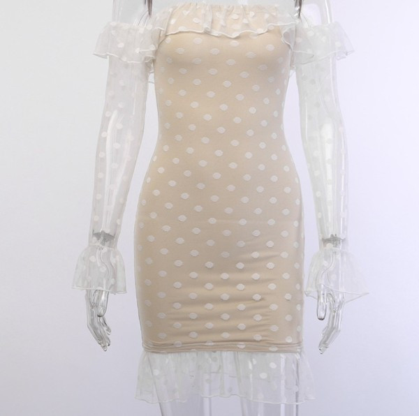 Γυναικείο κοντό φόρεμα μόδας με μανίκια και τούλι σε μαύρο και μπεζ χρώμα