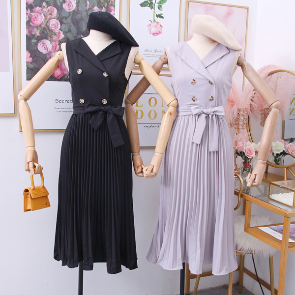 Új modell női ruha övvel és redős szoknyával három színben