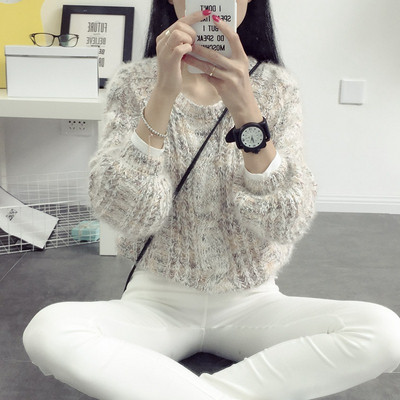 Γυναικείο πουλόβερ με στρογγυλό λαιμόκοψη σε διάφορα χρώματα